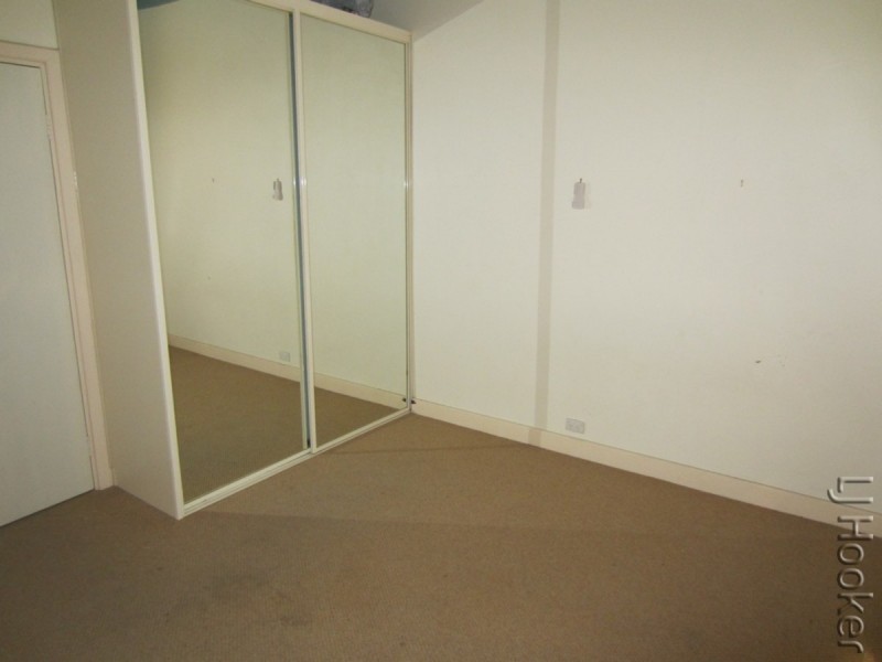 9 Hill Street, Halls Head WA 6210