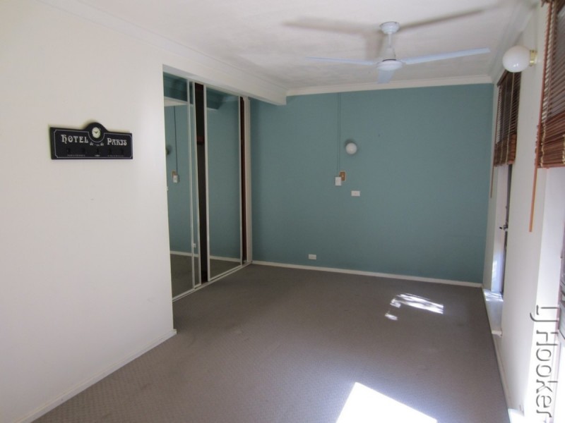 9 Hill Street, Halls Head WA 6210