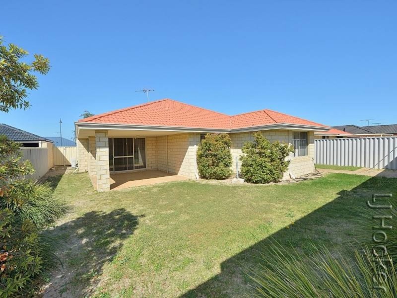 13 Crusoe Link, Secret Harbour WA 6173