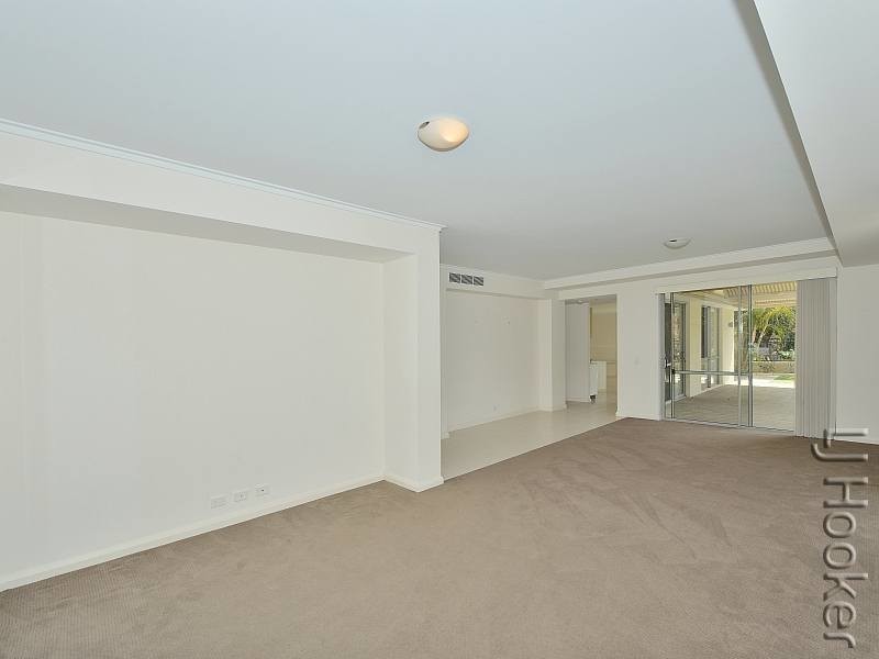 49 Portrush Parade, Meadow Springs WA 6210