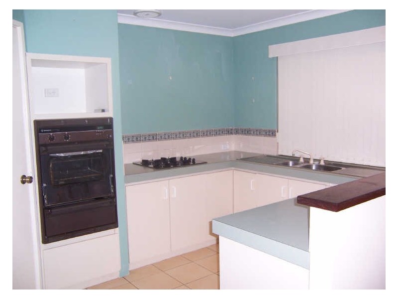 19 Malabor Mews, Halls Head WA 6210