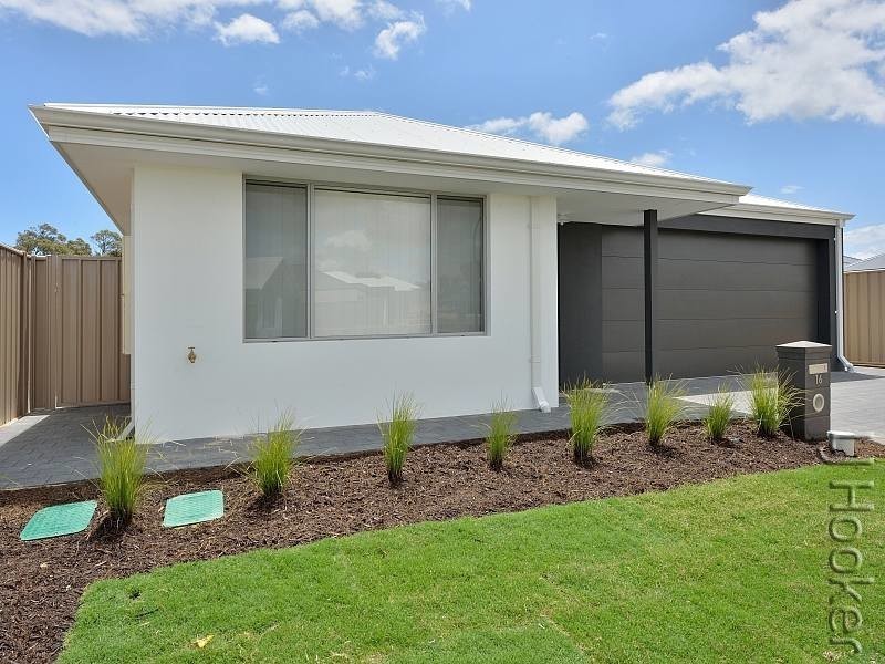 16 Kirkbrae Pass, Meadow Springs WA 6210