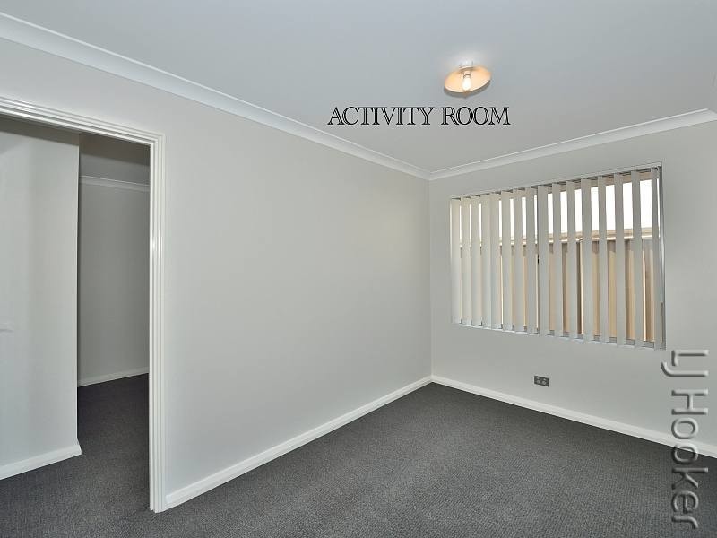 16 Kirkbrae Pass, Meadow Springs WA 6210