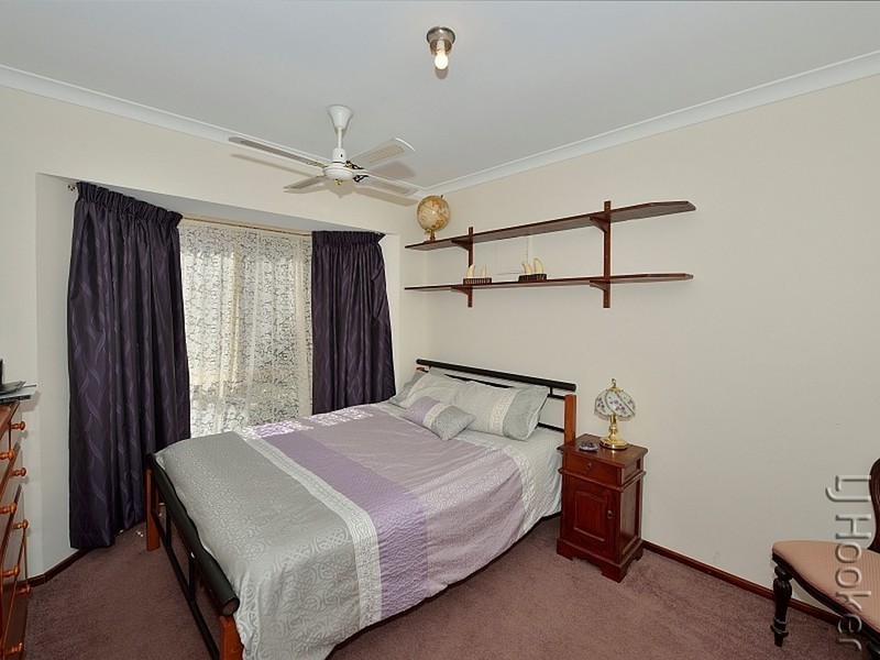 9 Bucentaur Place, Halls Head WA 6210