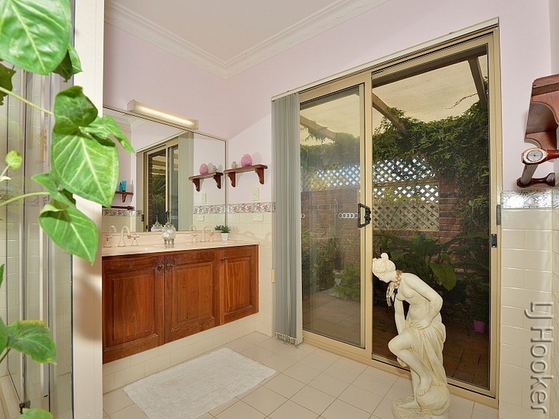 9 Bucentaur Place, Halls Head WA 6210