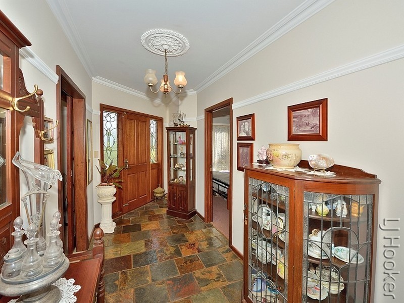 9 Bucentaur Place, Halls Head WA 6210