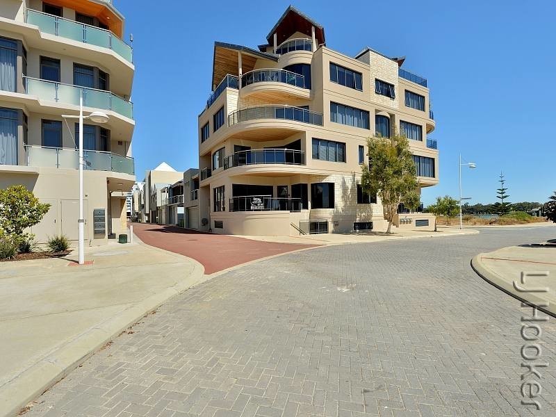 4/27 Treviso Mews, Mandurah WA 6210