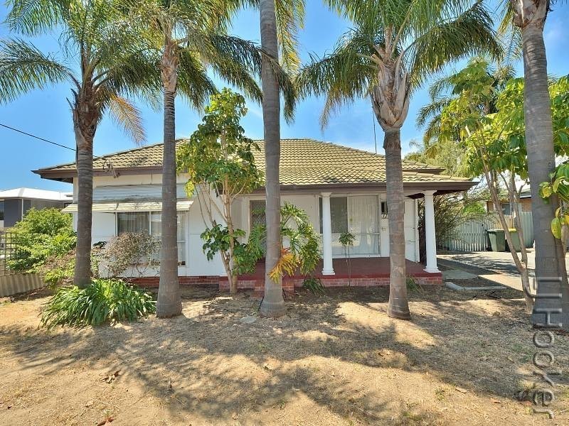 64 Davey Street, Mandurah WA 6210