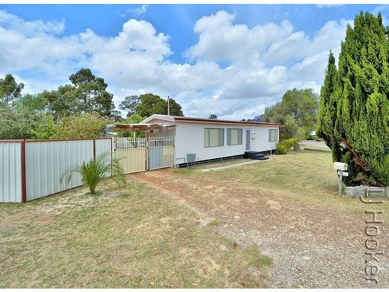 6 Doongin Place, Greenfields WA 6210