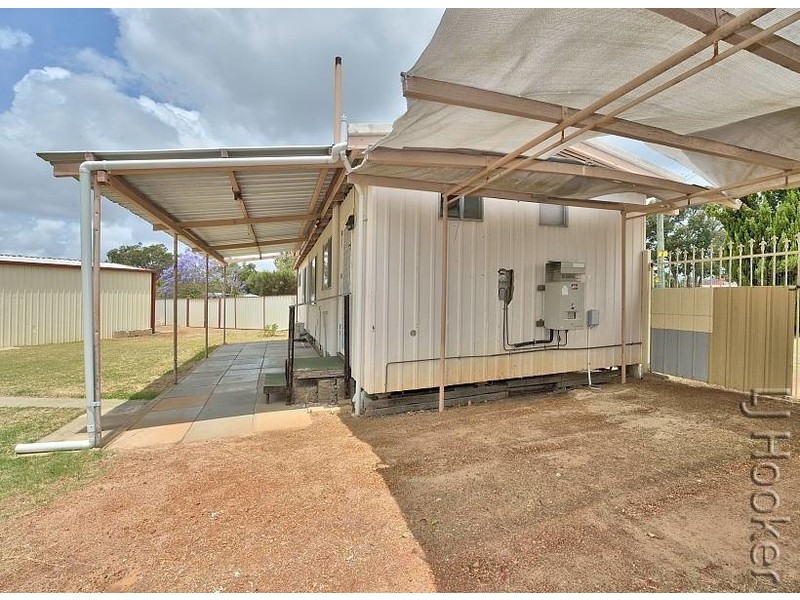 6 Doongin Place, Greenfields WA 6210