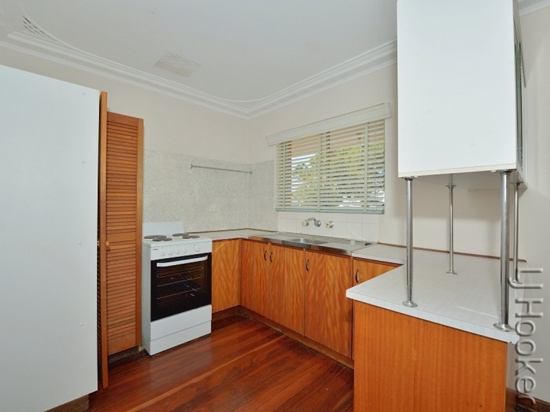 20 Goomarl Street, Dudley Park WA 6210