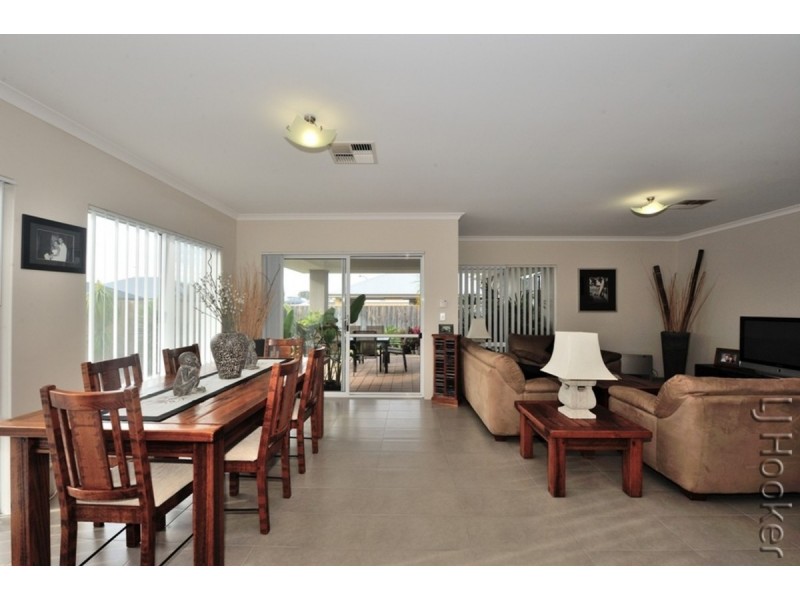 18 Adriana Way, Halls Head WA 6210