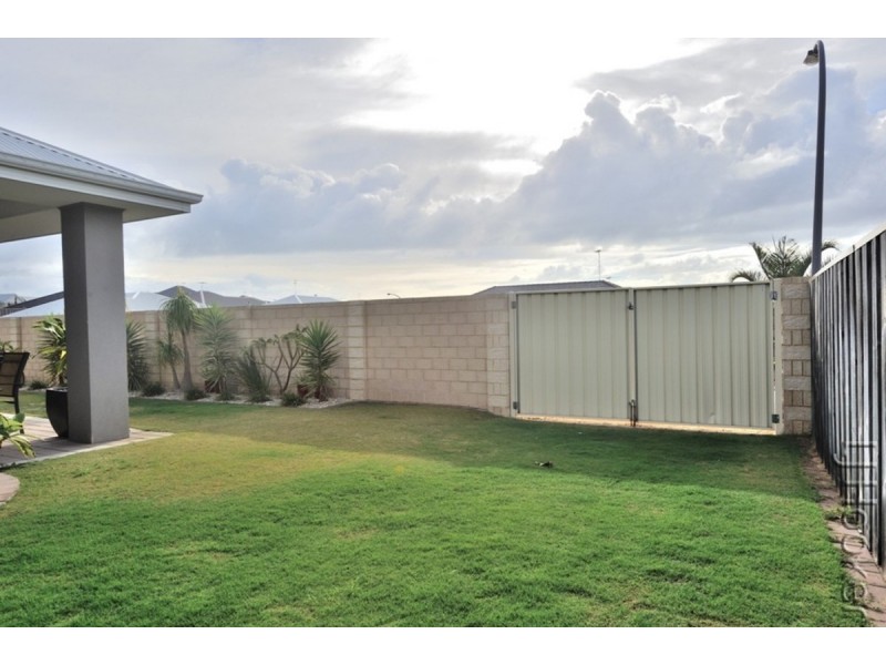 18 Adriana Way, Halls Head WA 6210