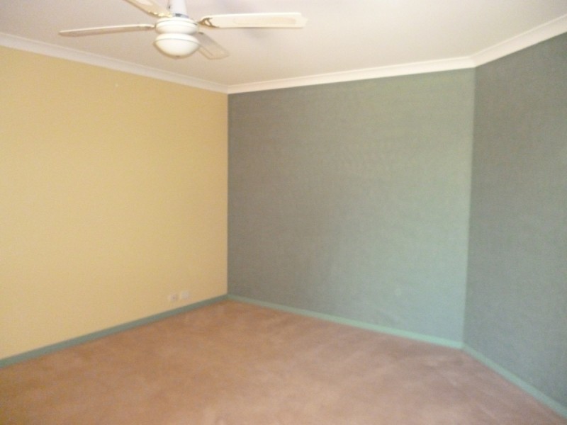 5 Gwalia Mews, Dudley Park WA 6210