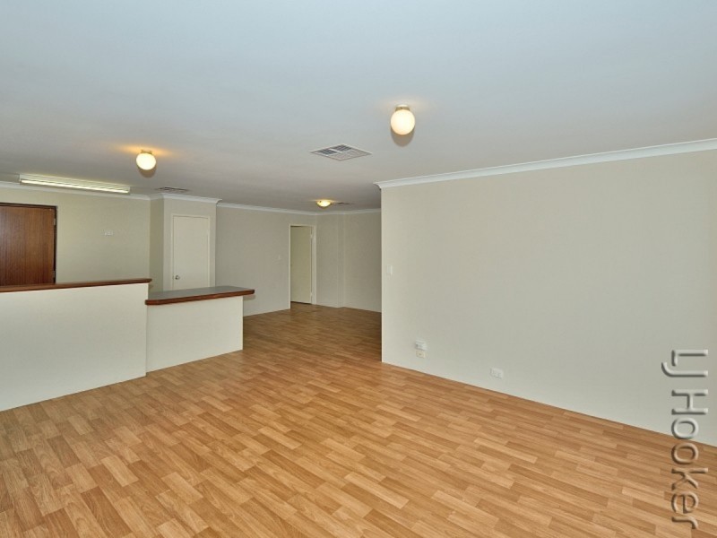 8 Bonnie Doone Grove, Dawesville WA 6211