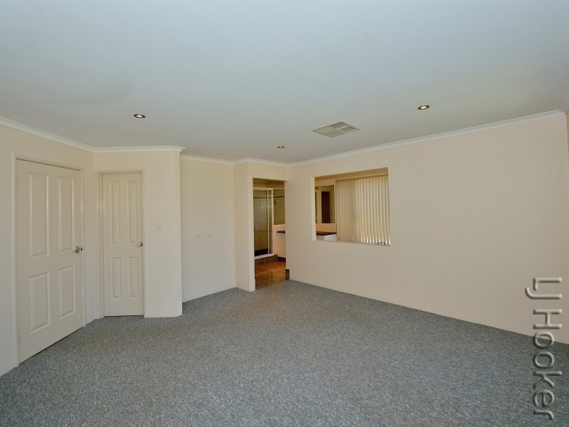 49 Buttercup Parkway, Halls Head WA 6210