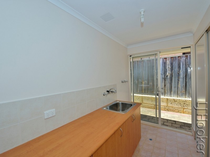 49 Buttercup Parkway, Halls Head WA 6210