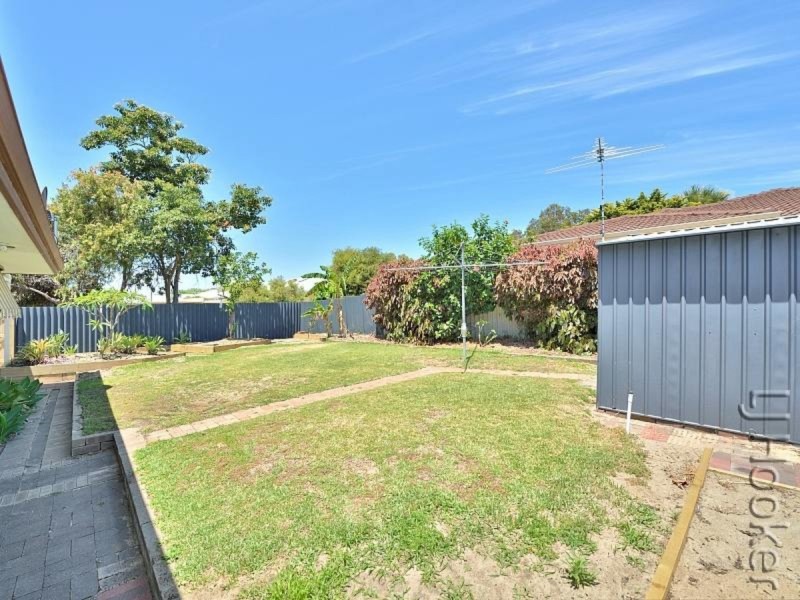 30A Mclarty Road, Halls Head WA 6210