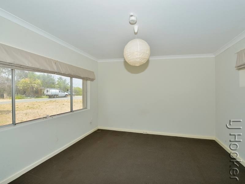 23 Erlistoun Street, Golden Bay WA 6174