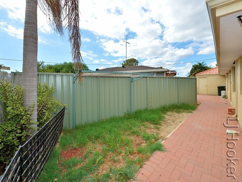 1A Brooking Road, Coodanup WA 6210