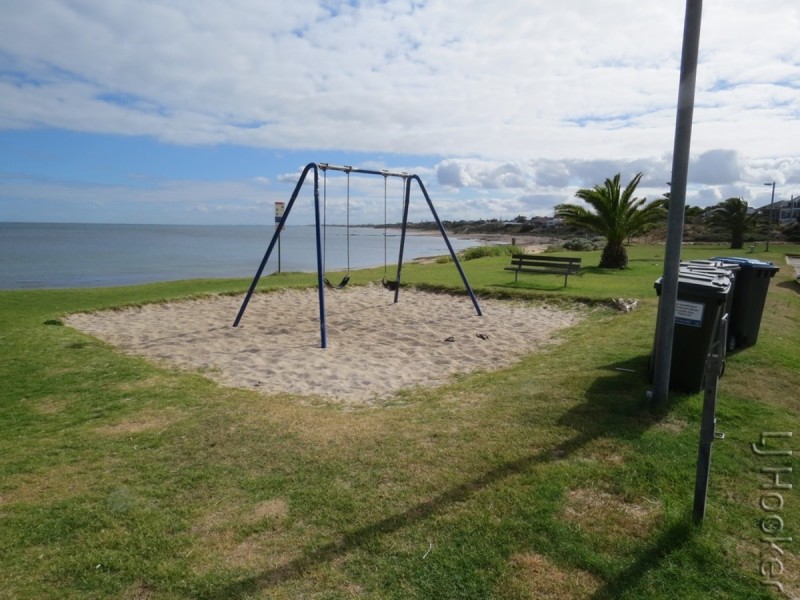 32 Corfu Street, Falcon WA 6210