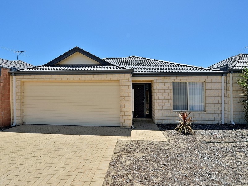 18/1 Cottonwood Drive, Baldivis WA 6171