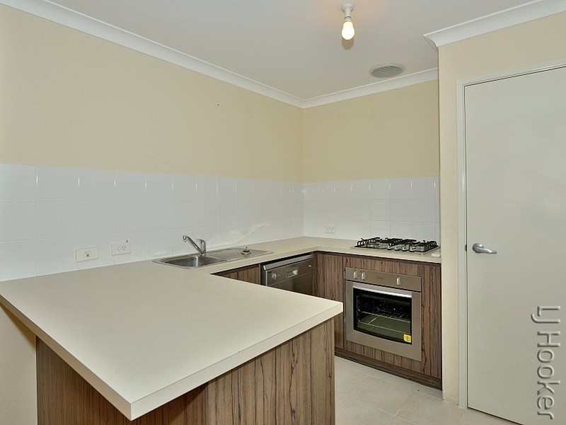 18/1 Cottonwood Drive, Baldivis WA 6171