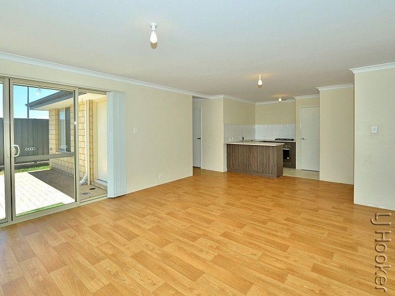 18/1 Cottonwood Drive, Baldivis WA 6171