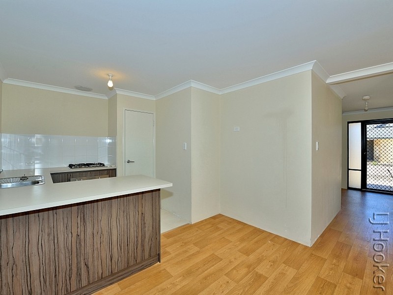 18/1 Cottonwood Drive, Baldivis WA 6171