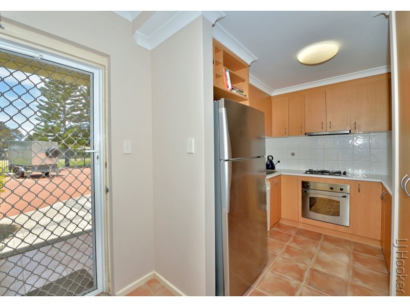 6/20 Apollo Place, Halls Head WA 6210