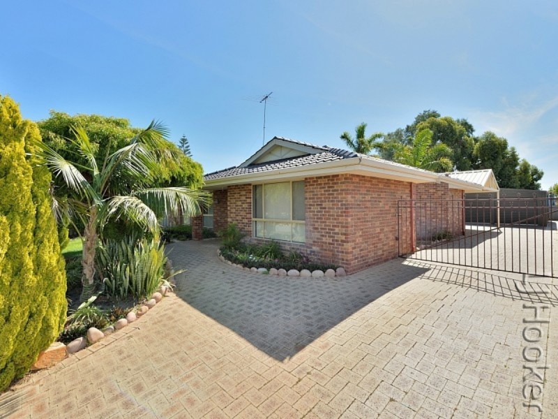 19 Gilmore Street, Madora Bay WA 6210