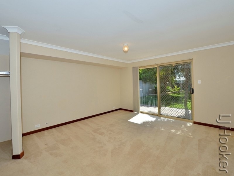 19 Gilmore Street, Madora Bay WA 6210