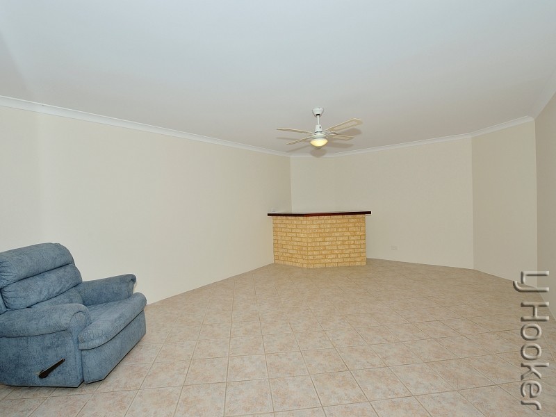 22 Sandalwood Parade, Halls Head WA 6210