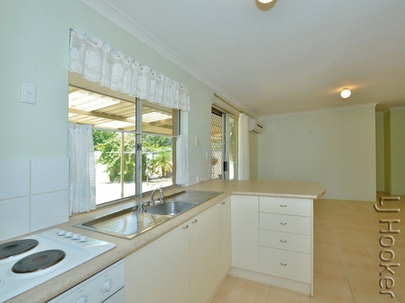 6 Underdale Place, Coodanup WA 6210