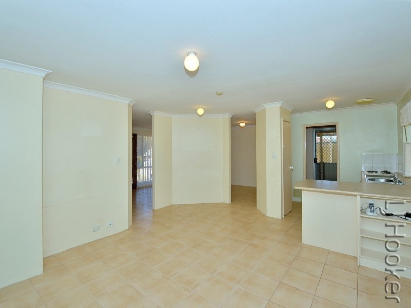 6 Underdale Place, Coodanup WA 6210