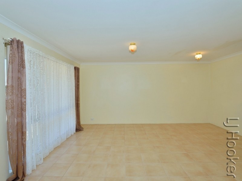 6 Underdale Place, Coodanup WA 6210