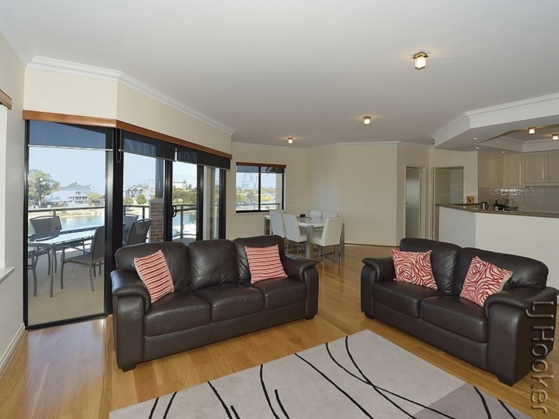 55/37 Dolphin Drive, Mandurah WA 6210