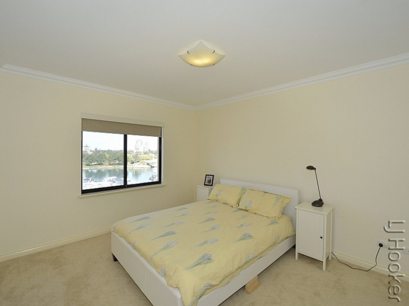 55/37 Dolphin Drive, Mandurah WA 6210