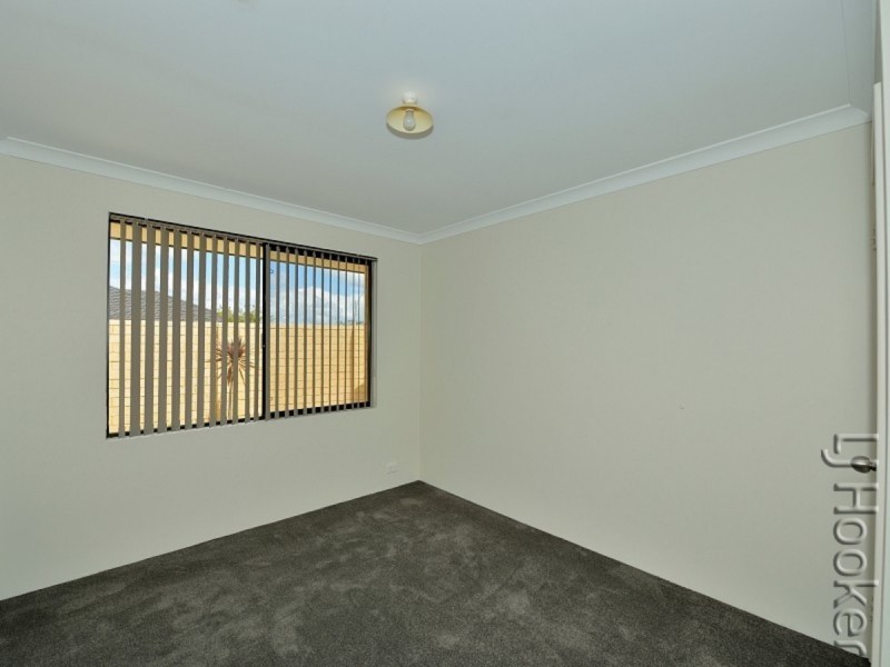 275 Peelwood Parade, Halls Head WA 6210