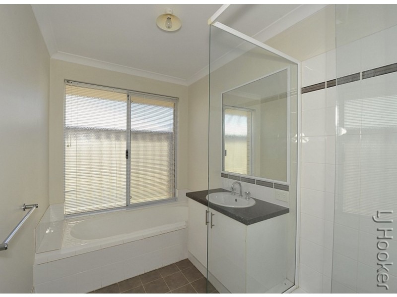 117 Meadow Springs Drive, Meadow Springs WA 6210