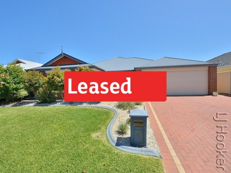 13 Winslow Crest, Lakelands WA 6180