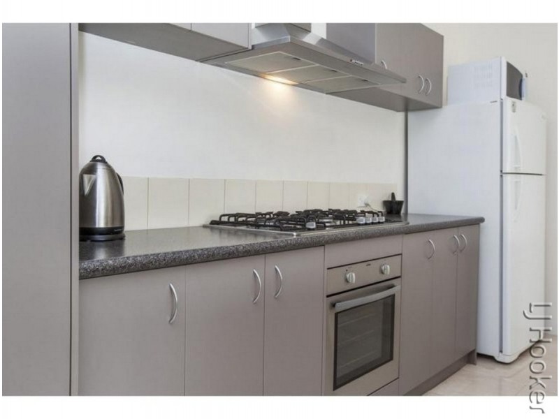 4 Formby Road, Meadow Springs WA 6210