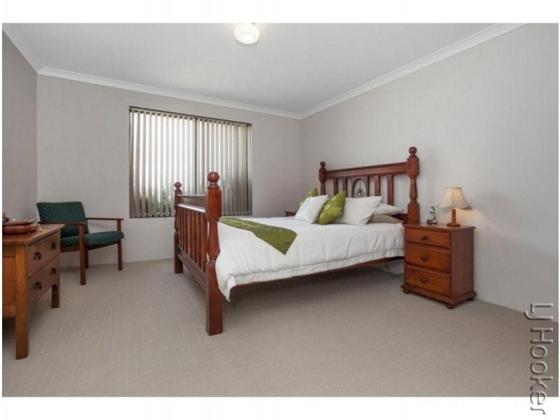 4 Formby Road, Meadow Springs WA 6210