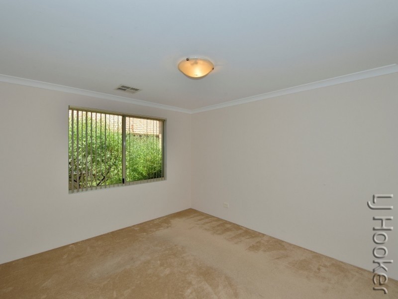 37 Seascapes Boulevard, Halls Head WA 6210