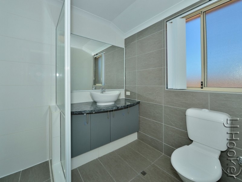 37 Seascapes Boulevard, Halls Head WA 6210