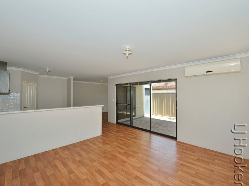 8A Loxton Street, Dudley Park WA 6210