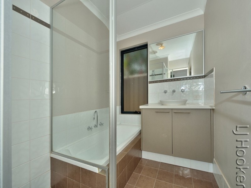 8A Loxton Street, Dudley Park WA 6210