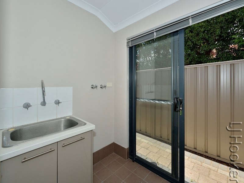 8A Loxton Street, Dudley Park WA 6210