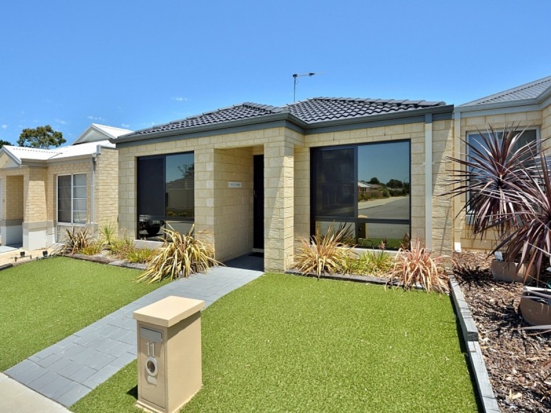 11 Sheffield Green, Greenfields WA 6210