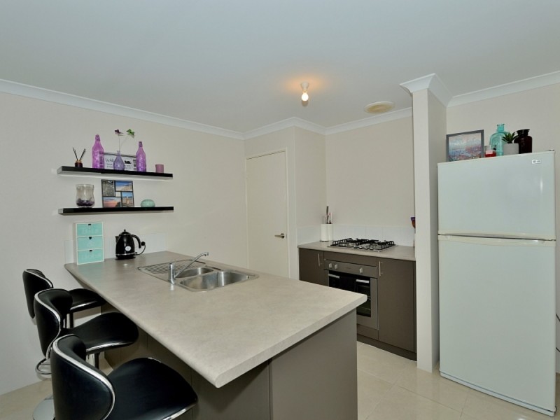 11 Sheffield Green, Greenfields WA 6210
